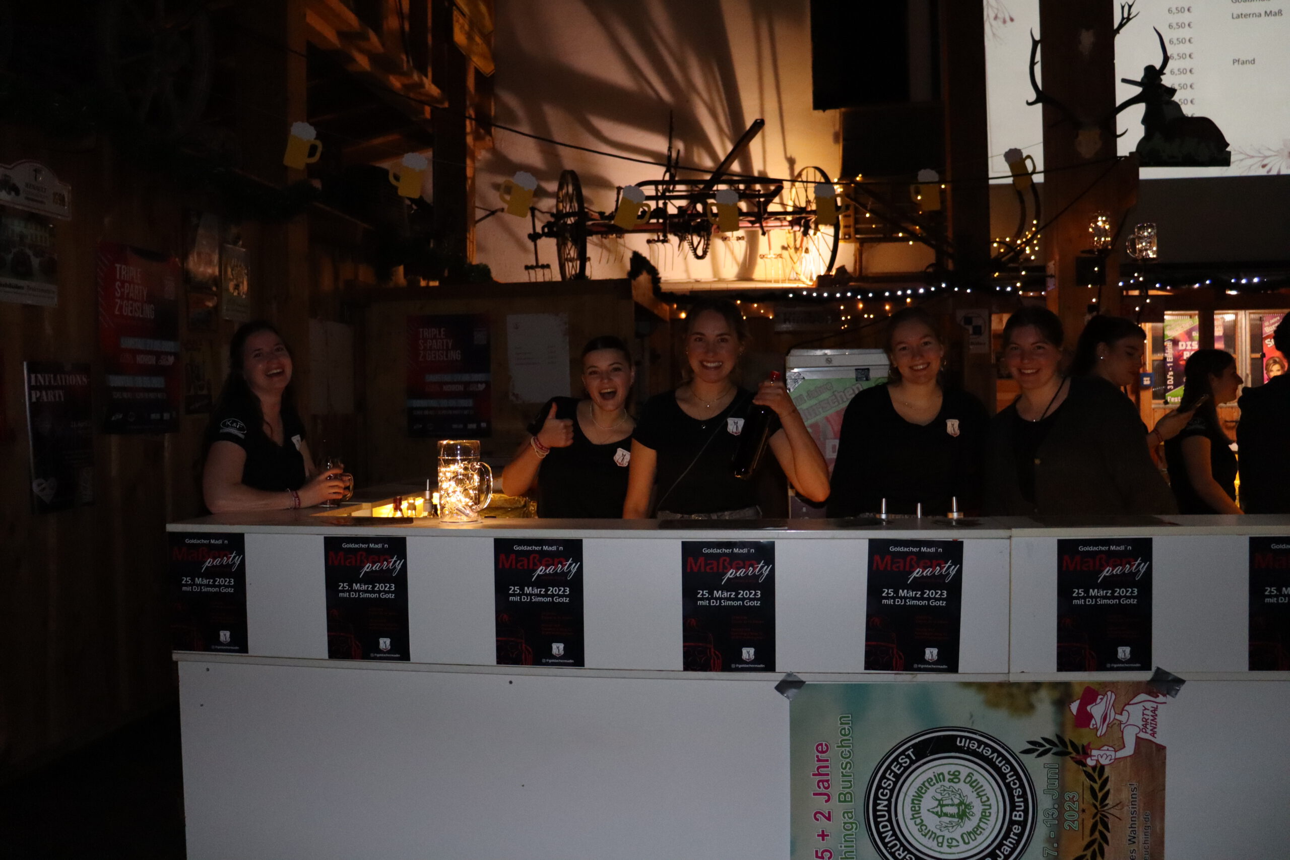 Goldacher Madln Massenparty