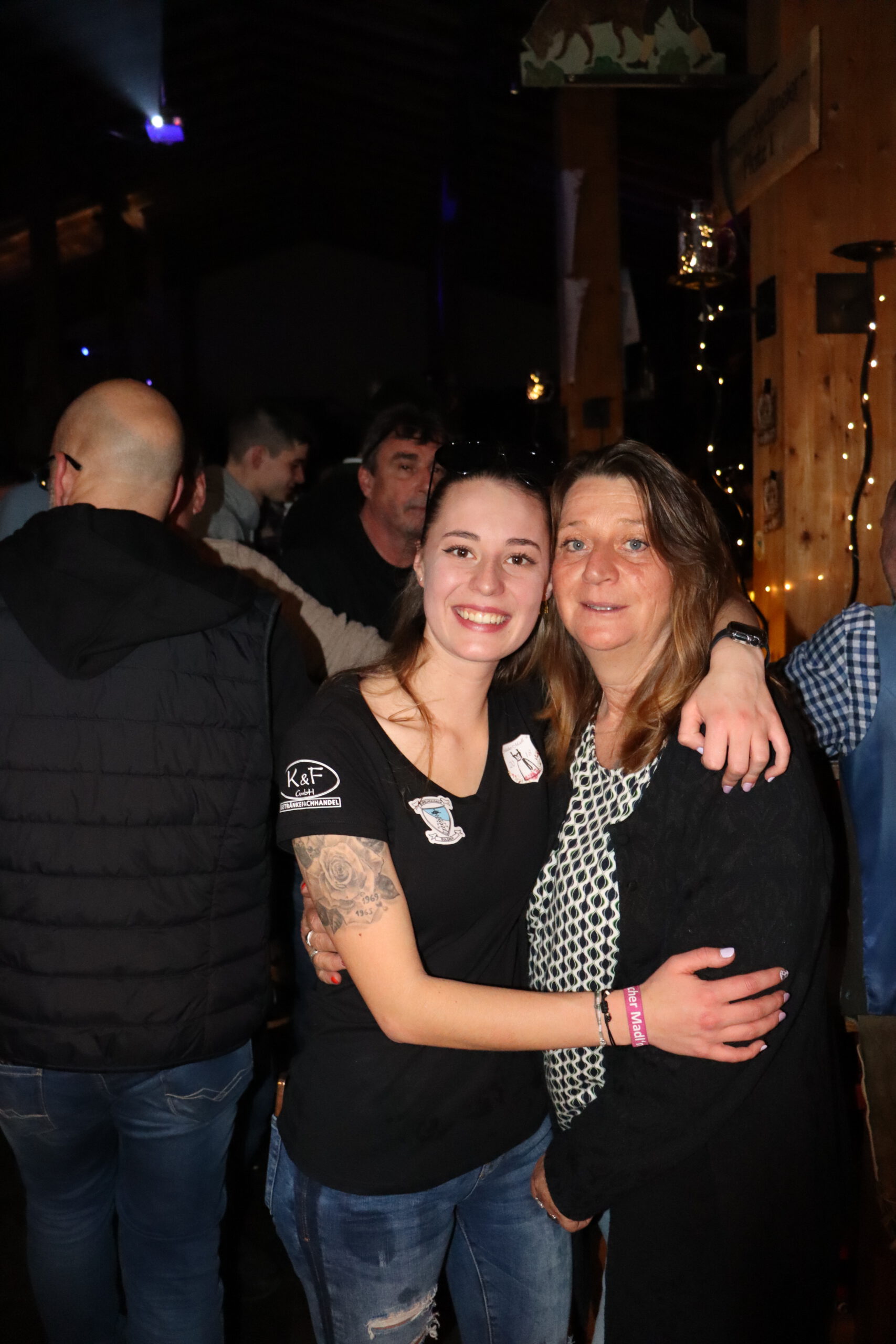 Goldacher Madln Massenparty