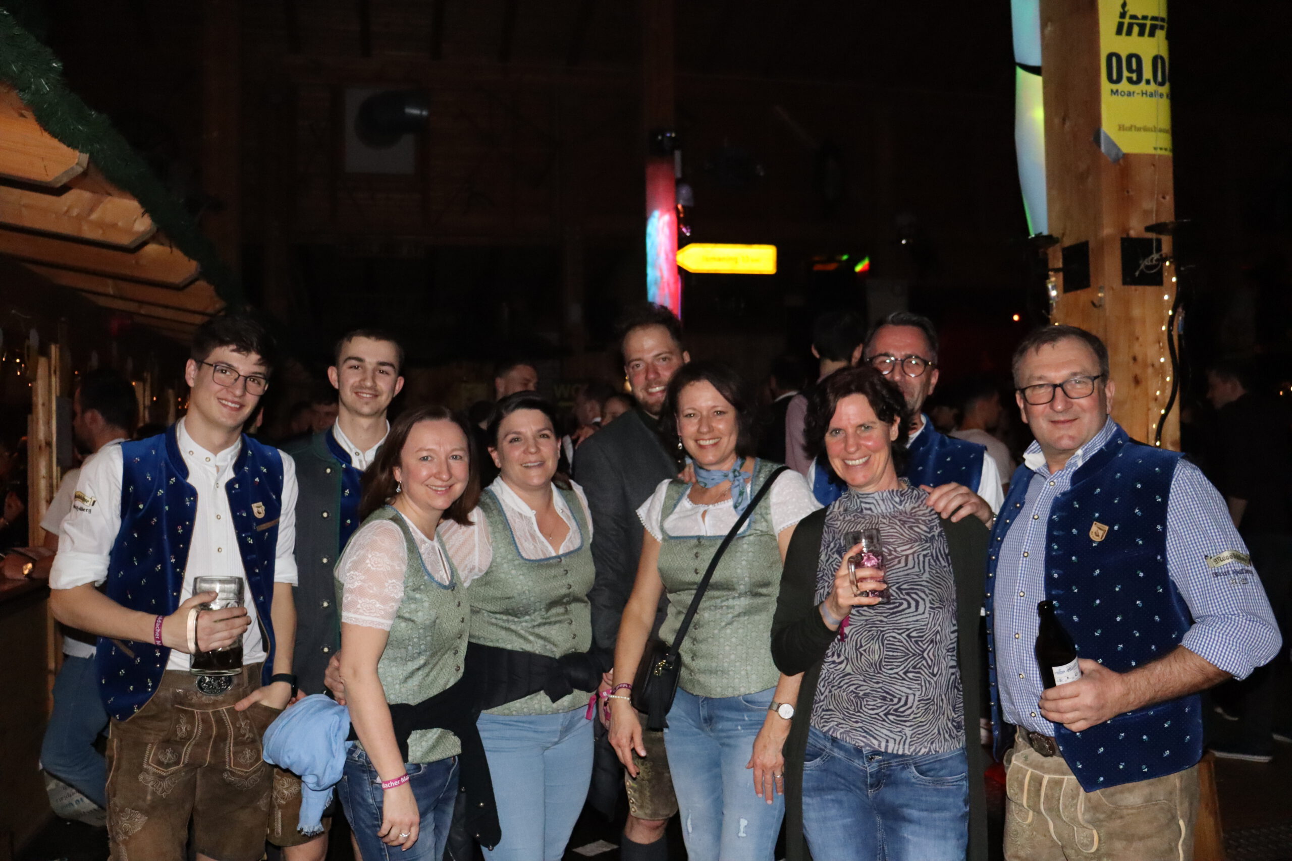 Goldacher Madln Massenparty