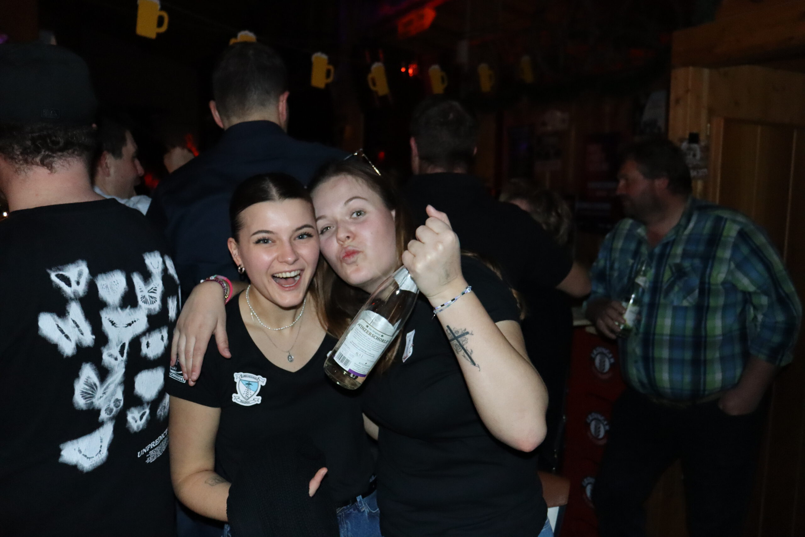 Goldacher Madln Massenparty