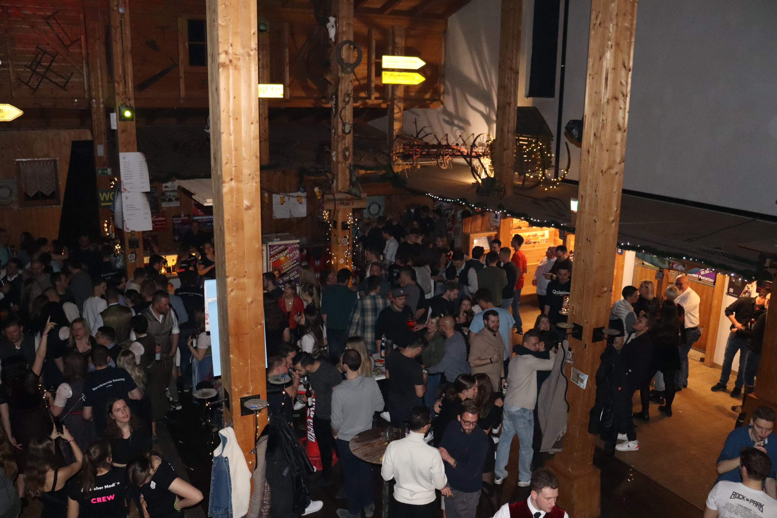 Goldacher Madln Massenparty
